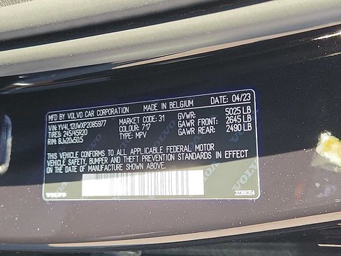 Certified 2023 Volvo XC40 B5 Plus w/ Climate Package AWD/4WD image 26