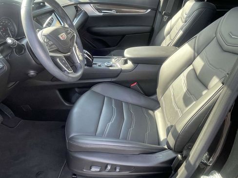 Certified 2024 Cadillac XT5 Premium Luxury w/ Platinum Package image 10