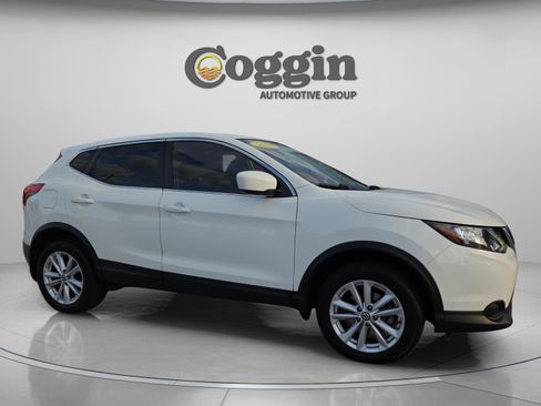 Used 2019 Nissan Rogue Sport S w/ Appearance Package image 7