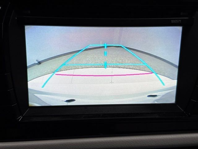 Used 2016 Toyota Corolla LE FWD image 3