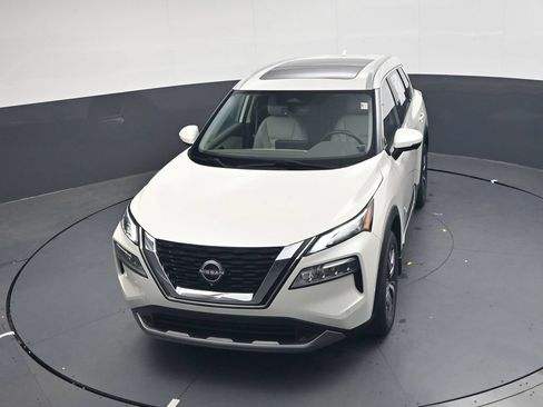 Used 2023 Nissan Rogue SL w/ SL Premium Package FWD image 41
