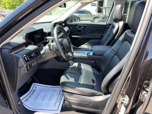 Used 2025 Lincoln Aviator AWD w/ Equipment Group 101A image 15