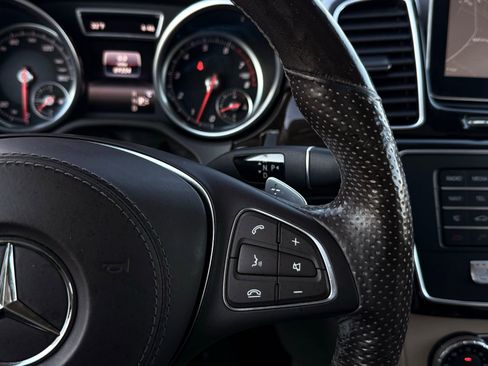 Used 2018 Mercedes-Benz GLS 450 4MATIC w/ Premium Package image 40