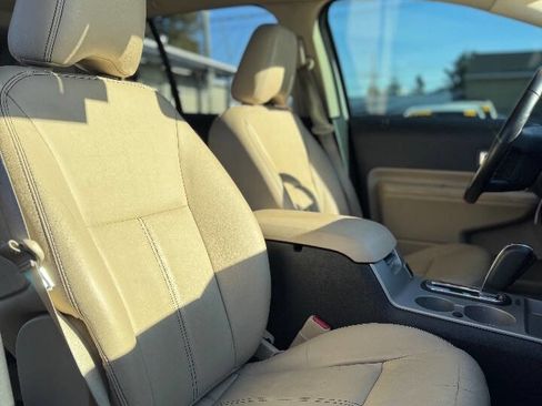 Used 2010 Ford Edge SEL image 7