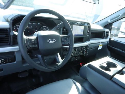 Used 2024 Ford F350 XL w/ XL Chrome Package image 6