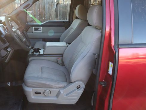 Used 2010 Ford F150 XLT image 19