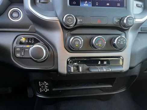 Used 2024 RAM 2500 Big Horn w/ Bed Utility Group image 24