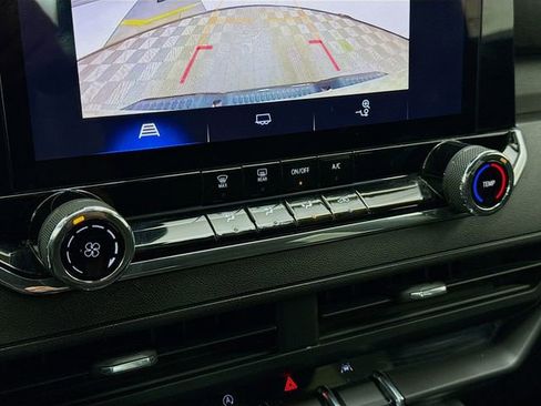 Used 2023 Chevrolet Colorado Trail Boss w/ Advanced Trailering Package image 18