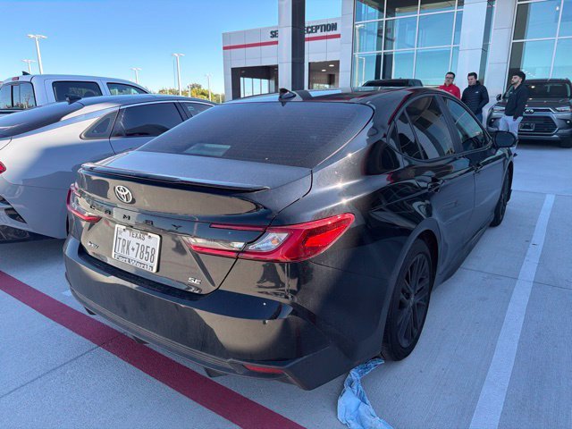 Used 2025 Toyota Camry SE w/ Convenience Package FWD image 8