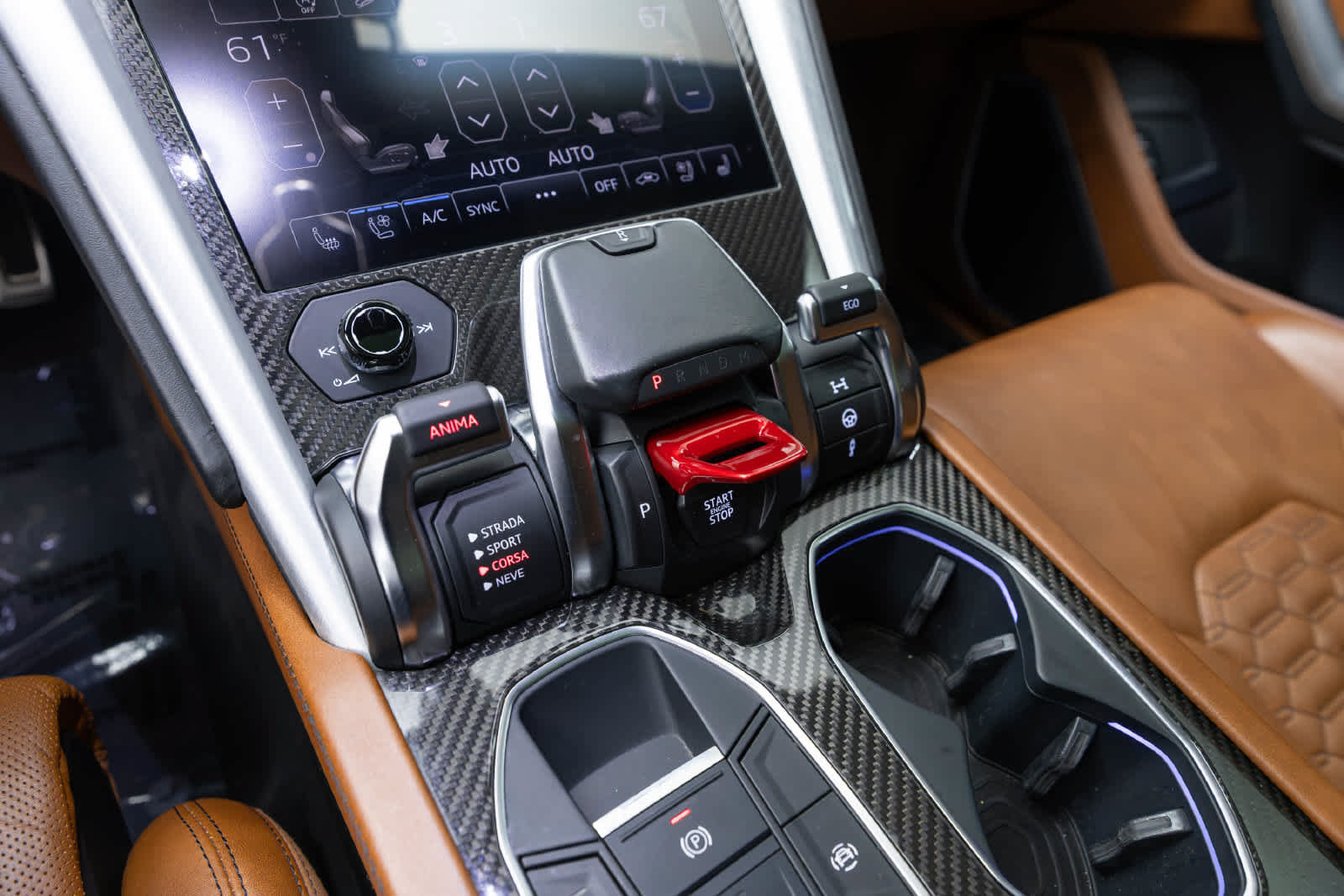 Used 2021 Lamborghini Urus AWD/4WD image 17