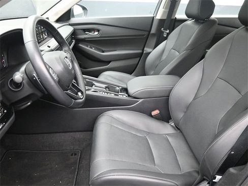 Used 2025 Honda Accord EX-L image 17