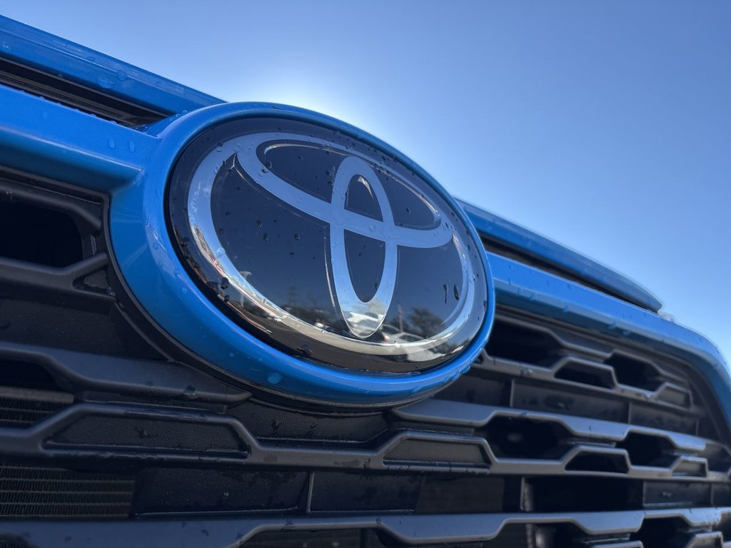 Used 2020 Toyota RAV4 LE w/ All Weather Liner Package AWD/4WD image 34