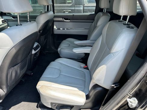 Used 2020 Hyundai Palisade SEL w/ Premium Package FWD image 15