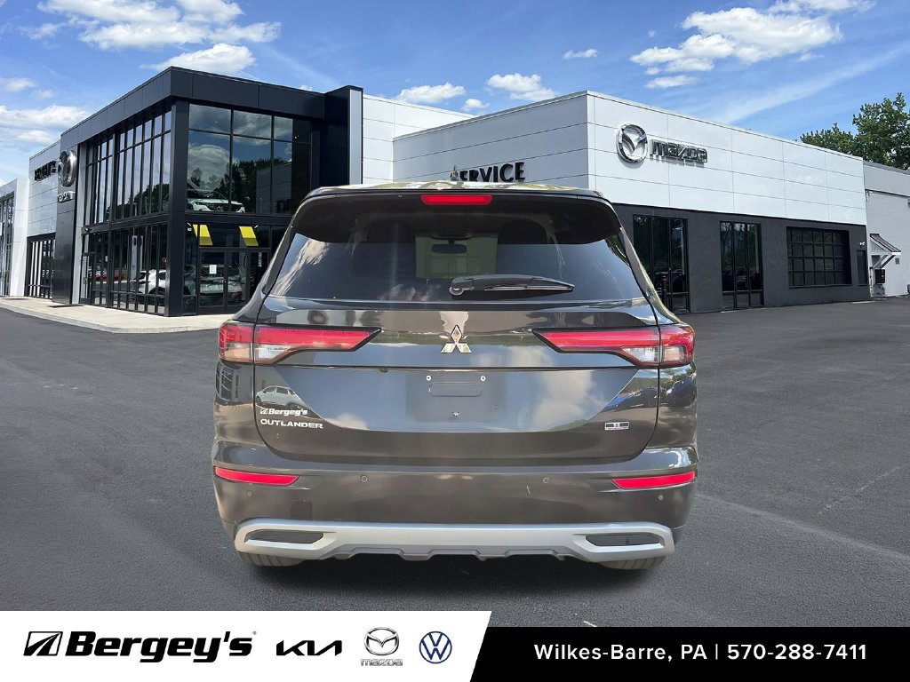 Used 2023 Mitsubishi Outlander SE AWD/4WD image 10