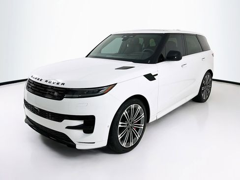 Used 2025 Land Rover Range Rover Sport Dynamic SE AWD/4WD image 3