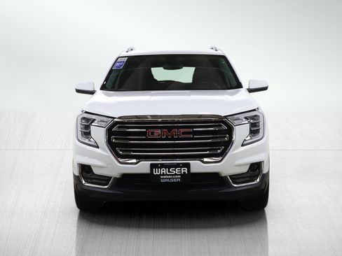Used 2024 GMC Terrain SLT image 8