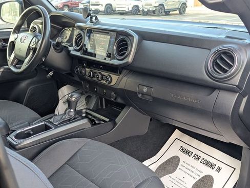 Used 2017 Toyota Tacoma TRD Off-Road image 26