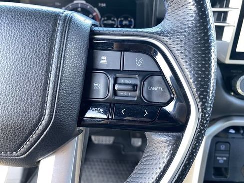 Used 2024 Toyota Tundra Platinum AWD/4WD image 32