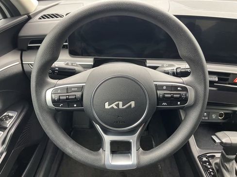 Used 2025 Kia K5 LXS FWD image 16