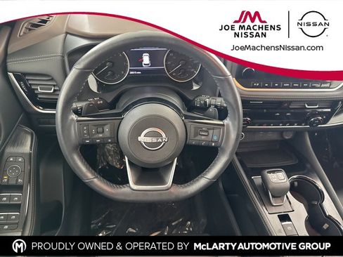 Used 2023 Nissan Rogue SL w/ SL Premium Package image 24