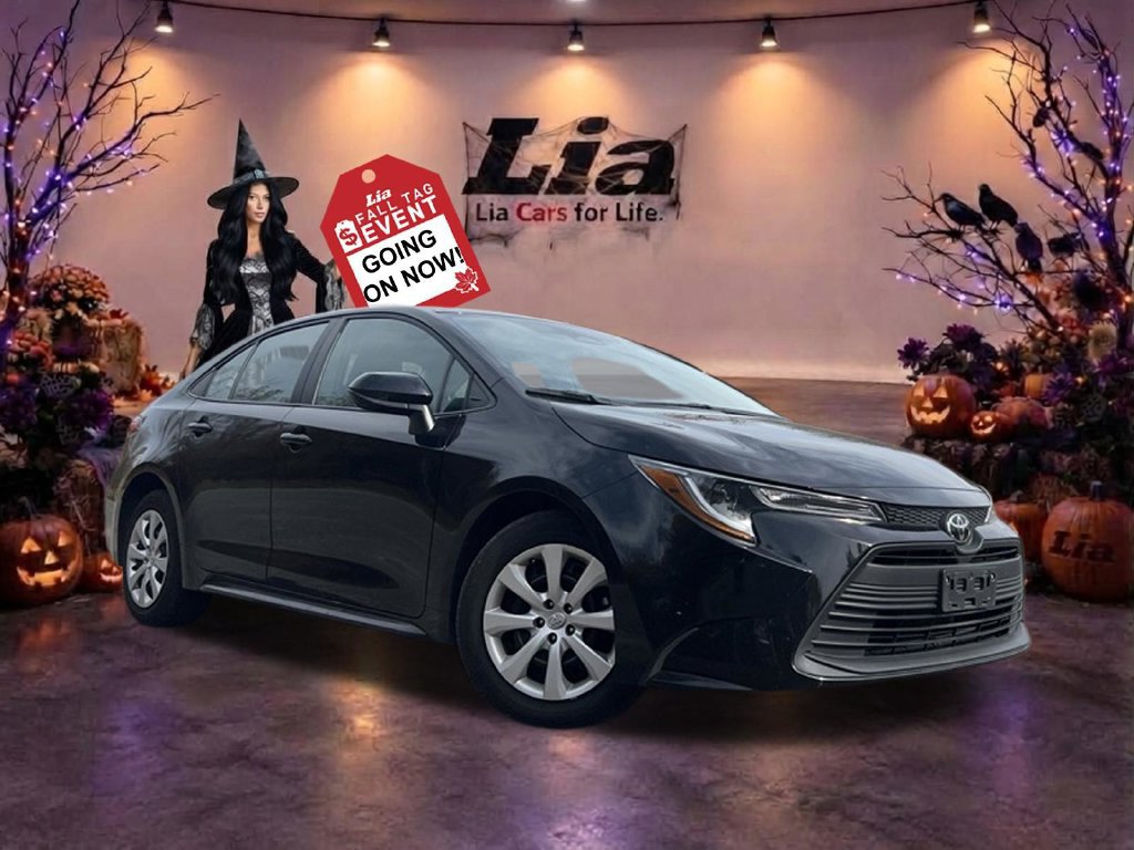 Used 2025 Toyota Corolla LE FWD image 2