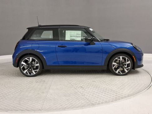 New 2026 MINI Cooper 2-Door Hardtop FWD image 5