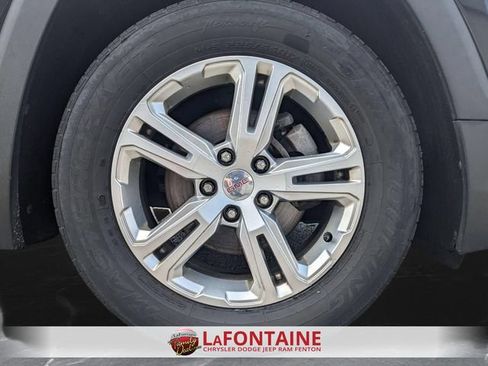Used 2018 GMC Terrain SLE w/ Driver Convenience Package FWD image 31