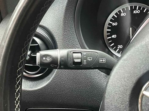 Used 2019 Mercedes-Benz Metris Passenger image 15