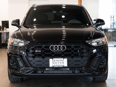 Used 2021 Audi SQ5 Premium Plus w/ Premium Plus Package AWD/4WD image 2