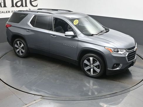 Used 2021 Chevrolet Traverse LT w/ LT Premium Package AWD/4WD image 49