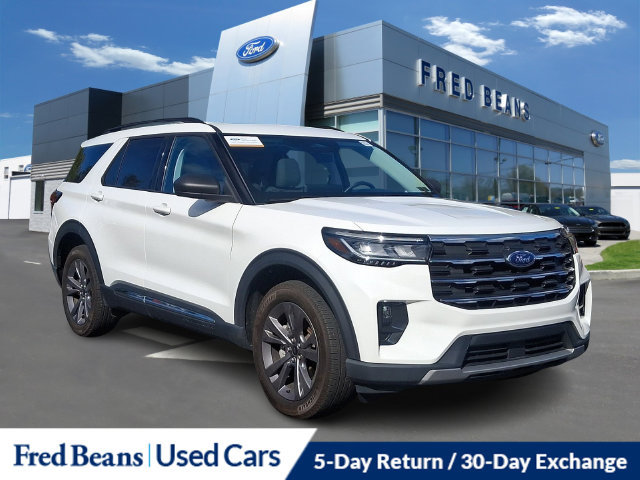 Used 2025 Ford Explorer Active w/ Active Comfort Package AWD/4WD image 1