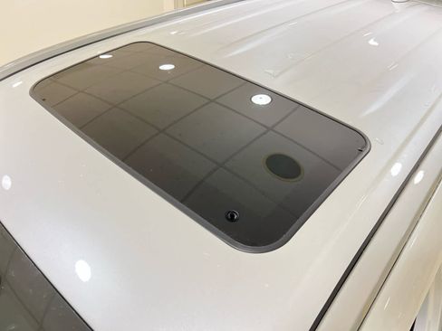 New 2026 Toyota Highlander XLE image 14