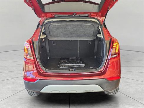 Used 2022 Buick Encore Preferred w/ Safety Package image 13