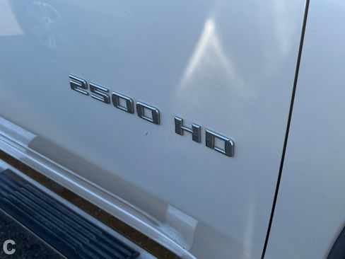 Used 2021 Chevrolet Silverado 2500 LTZ AWD/4WD image 9