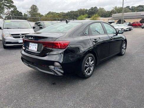 Used 2022 Kia Forte LXS image 6