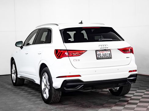 Certified 2022 Audi Q3 2.0T Premium Plus image 2