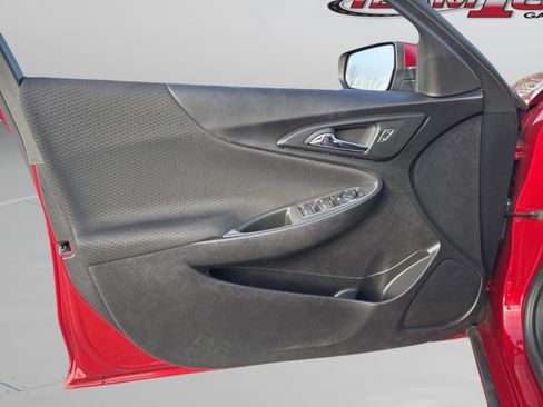 Used 2024 Chevrolet Malibu LT image 32