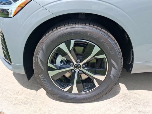 New 2026 Volvo XC60 B5 Core AWD/4WD image 3