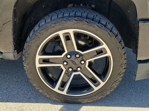 Used 2017 Chevrolet Silverado 1500 LT w/ Texas Edition image 7