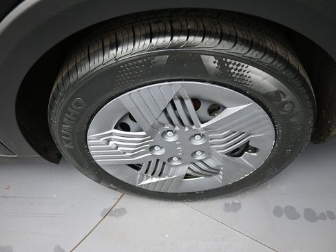 Used 2025 Kia K4 FWD image 15