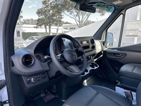 New 2026 Mercedes-Benz Sprinter 2500 image 9