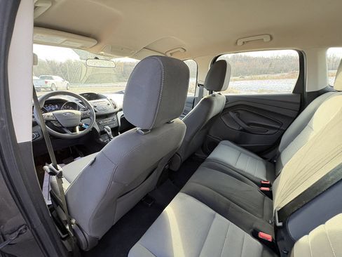 Used 2017 Ford Escape S image 18