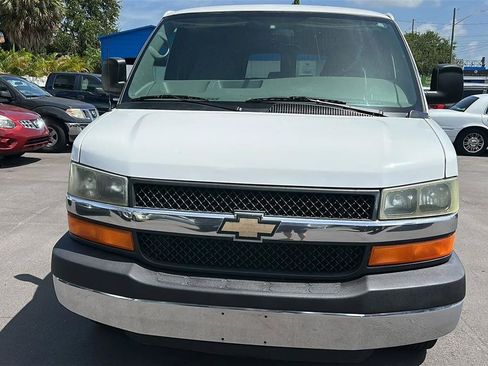 Used 2007 Chevrolet Express 3500 Extended Passenger w/ LT Preferred Equipment Group RWD image 3