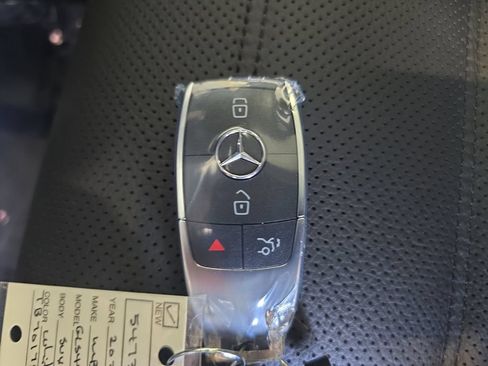 New 2026 Mercedes-Benz GLS 450 4MATIC image 38