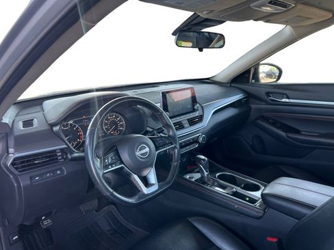 Used 2023 Nissan Altima 2.5 SR image 9