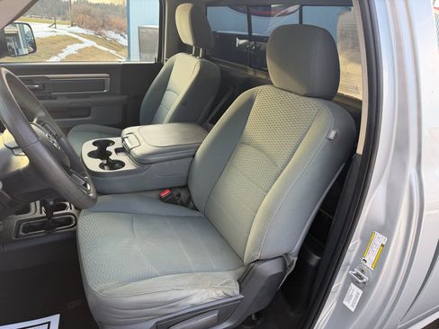 Used 2014 RAM 2500 Tradesman w/ Chrome Appearance Group image 33