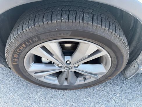 Used 2024 Nissan Murano Platinum w/ Cargo Package FWD image 7