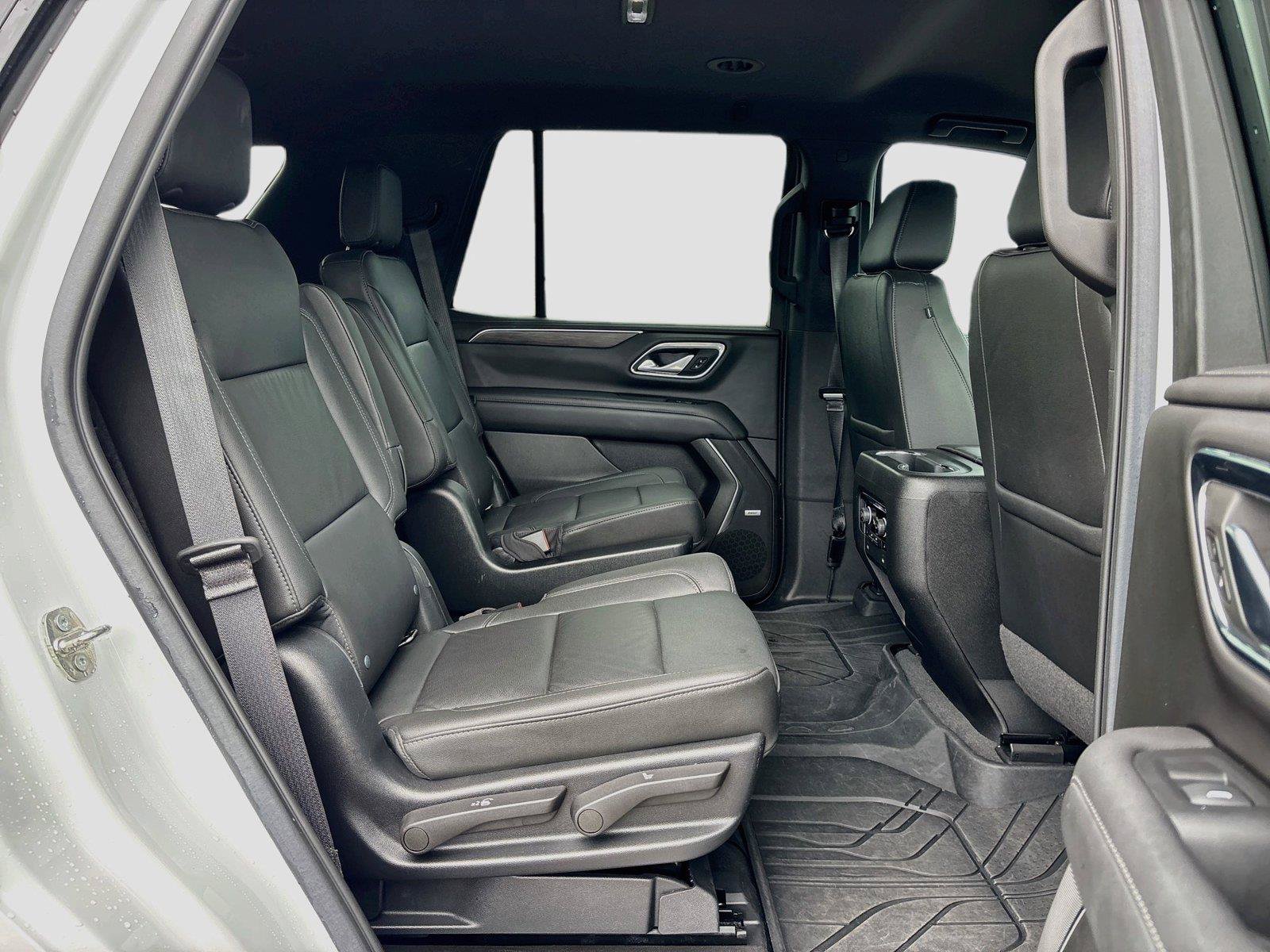 Used 2022 Chevrolet Tahoe Z71 w/ Luxury Package AWD/4WD image 29