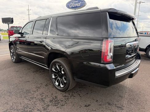 Used 2018 GMC Yukon XL Denali w/ Denali Ultimate Package AWD/4WD image 6