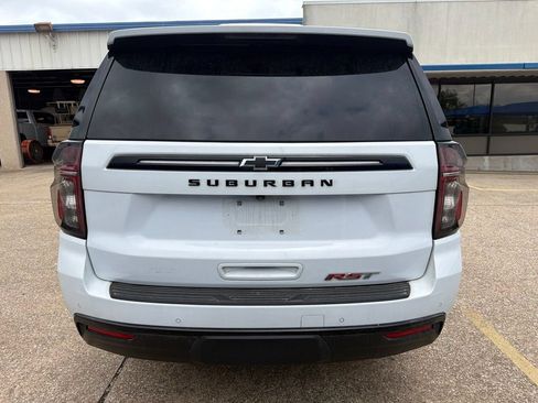 Used 2023 Chevrolet Suburban RST w/ Luxury Package RWD image 4